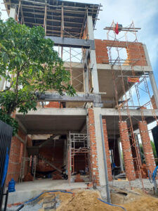 Thi cong xay dung nha o dan dung Truong Van Phat